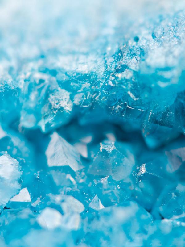 Eiskristalle als Symbol für Zähne