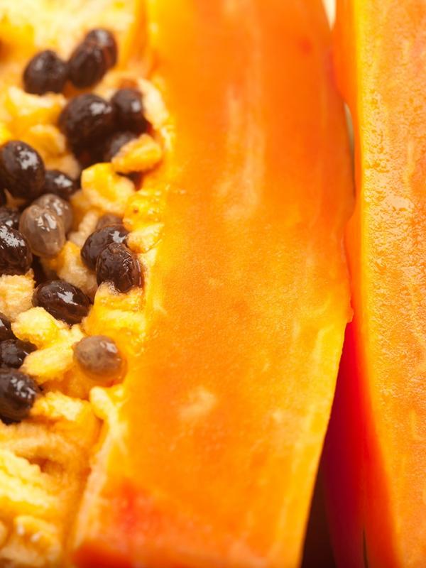 aufgeschnittene Papaya