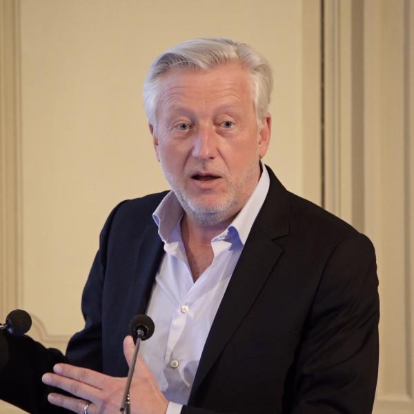 Professor Arne Astrup beim Vortrag "Das Mikrobiom verstehen"