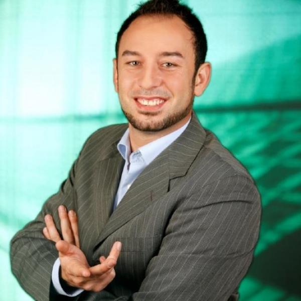 Marco Privitera, Referent der Biogena Akademie